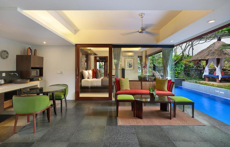 Royal Kamuela Villas & Suites